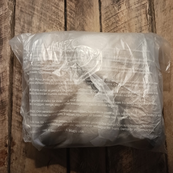 Kids Fur Cuff Lug Sole Boot Girls Size 5 MSRP $42 - Picture 8 of 9